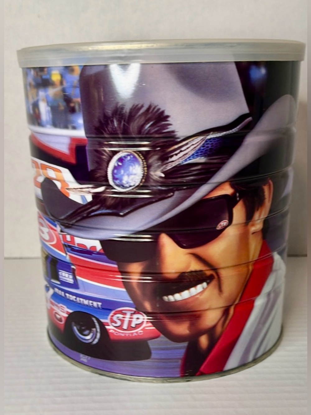 Vintage NASCAR driver Richard Petty 1994 Maxwell House Coffee Tin *UNOPENED, UNU